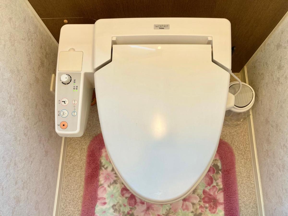 富士の樱house 宝栄 Villa Fujikawaguchiko Exteriör bild